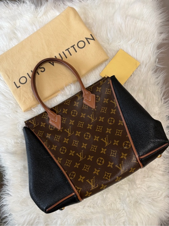 Louis Vuitton Handbags - Louis Vuitton Vintage Monogram WP bag